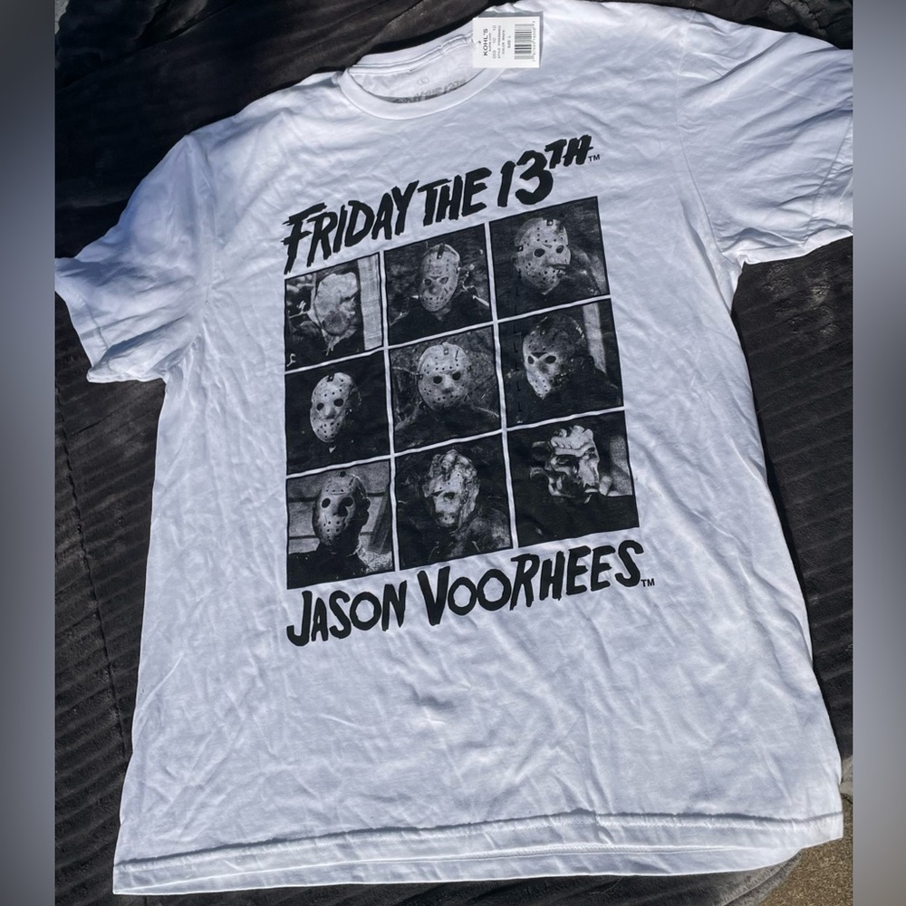 Kohl's White Graphic Tee